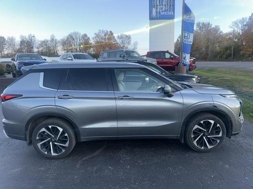2023 Mitsubishi Outlander SEL