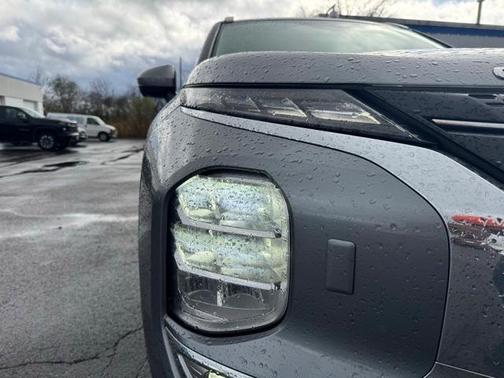 2023 Mitsubishi Outlander SEL