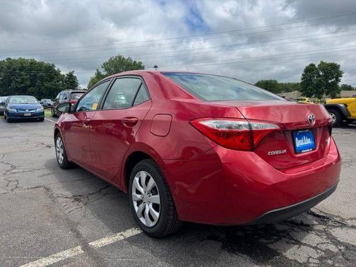 Barcelona Red Metallic 2016 Toyota Corolla LE