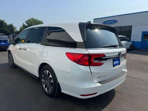 Platinum White Pearl 2024 Honda Odyssey EX-L