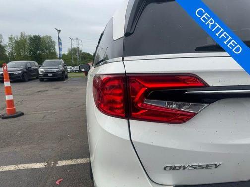 Platinum White Pearl 2024 Honda Odyssey Elite