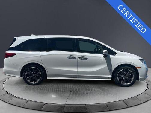 Platinum White Pearl 2024 Honda Odyssey Elite