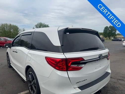 Platinum White Pearl 2024 Honda Odyssey Elite