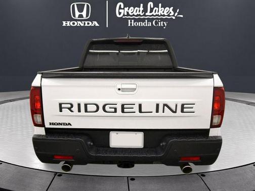 2026 Honda Ridgeline Black Edition Two-Tone