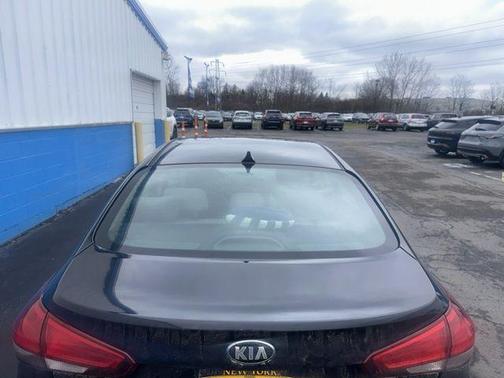 Aurora Black 2017 Kia Forte LX