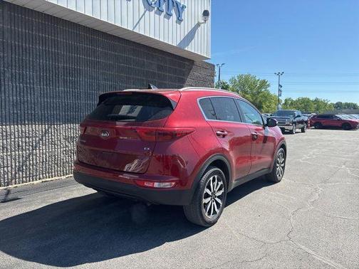 Hyper Red 2017 Kia Sportage EX