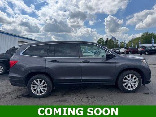 Modern Steel Metallic 2019 Honda Pilot LX