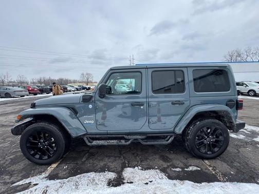 2024 Jeep Wrangler 4xe Sahara