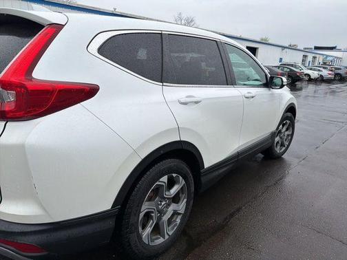 White 2019 Honda CR-V EX-L
