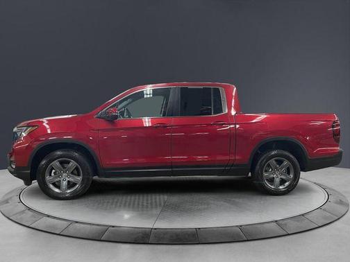 Radiant Red Metallic II 2023 Honda Ridgeline RTL