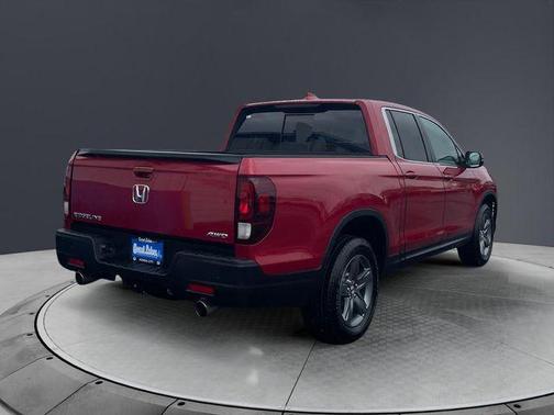 Radiant Red Metallic II 2023 Honda Ridgeline RTL
