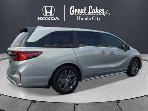 Solar Silver Metallic 2026 Honda Odyssey Touring