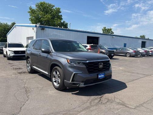 Gray 2025 Honda Pilot EX-L