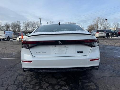 2024 Honda Accord Hybrid Sport-L