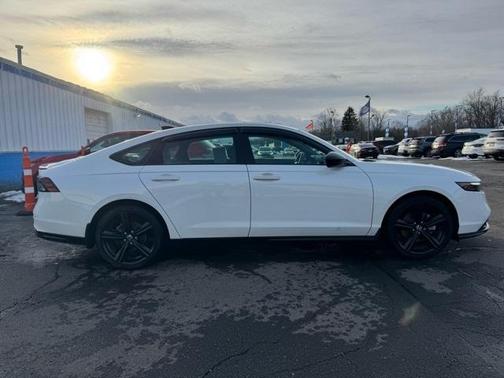 2024 Honda Accord Hybrid Sport-L