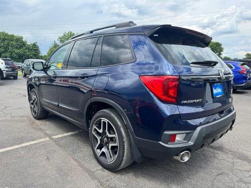 Obsidian Blue Pearl 2022 Honda Passport Elite