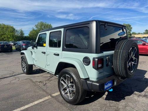 Earl Clearcoat 2024 Jeep Wrangler 4xe Sport
