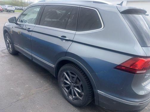 Platinum Gray Metallic 2021 Volkswagen Tiguan 2.0T SEL Premium R-Line