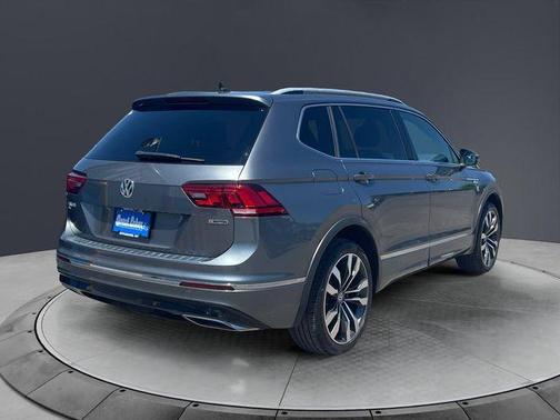 Platinum Gray Metallic 2021 Volkswagen Tiguan 2.0T SEL Premium R-Line