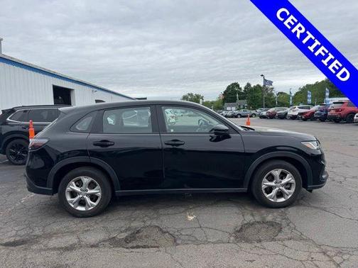 Crystal Black Pearl 2024 Honda HR-V LX