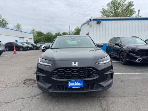 Crystal Black Pearl 2024 Honda HR-V LX