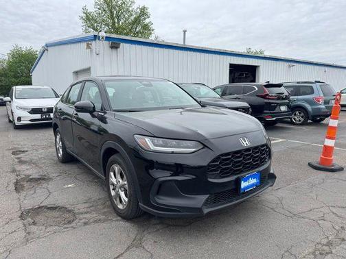Crystal Black Pearl 2024 Honda HR-V LX