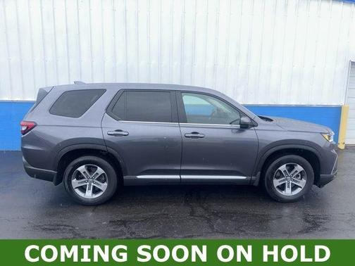 Modern Steel Metallic 2025 Honda Pilot EX-L