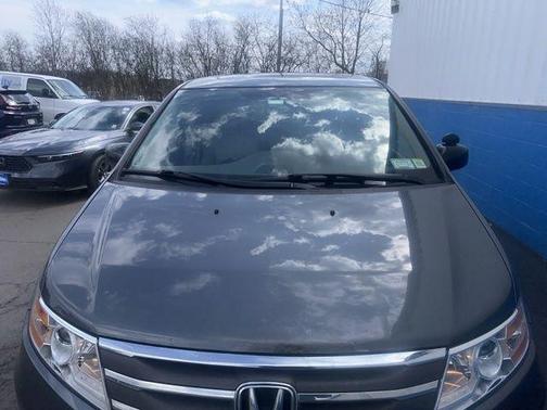 Polished Metal Metallic 2013 Honda Odyssey Touring
