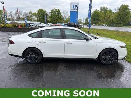 Platinum White Pearl 2023 Honda Accord Hybrid Sport-L