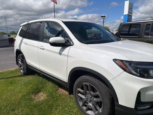 Platinum White Pearl 2023 Honda Passport EX-L