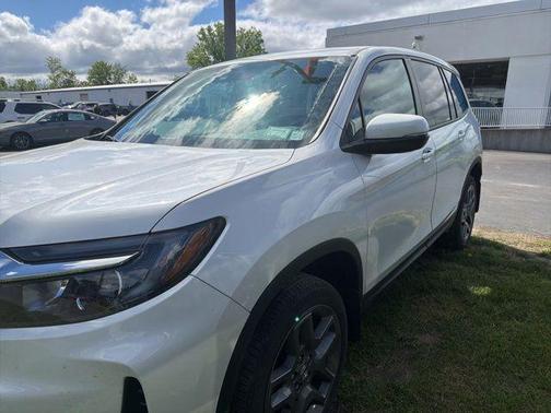 Platinum White Pearl 2023 Honda Passport EX-L