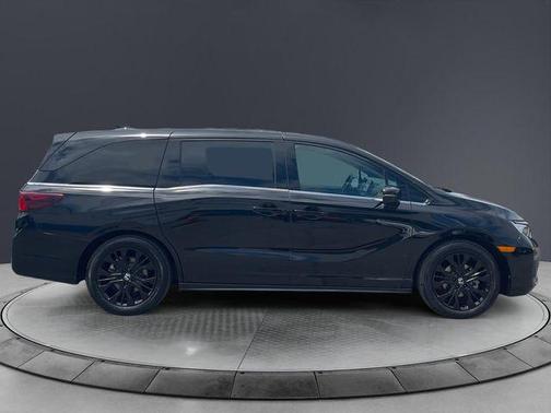 Crystal Black Pearl 2025 Honda Odyssey Sport-L