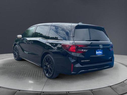 Crystal Black Pearl 2025 Honda Odyssey Sport-L