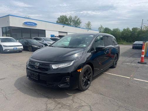 Crystal Black Pearl 2025 Honda Odyssey Sport-L