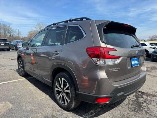 Brilliant Bronze Metallic 2023 Subaru Forester Limited