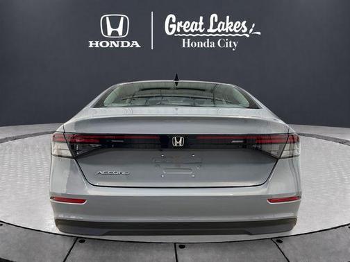 Urban Gray Pearl 2026 Honda Accord SE