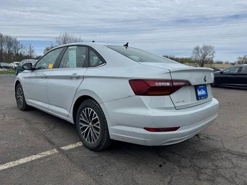 White Silver Metallic 2019 Volkswagen Jetta 1.4T SE