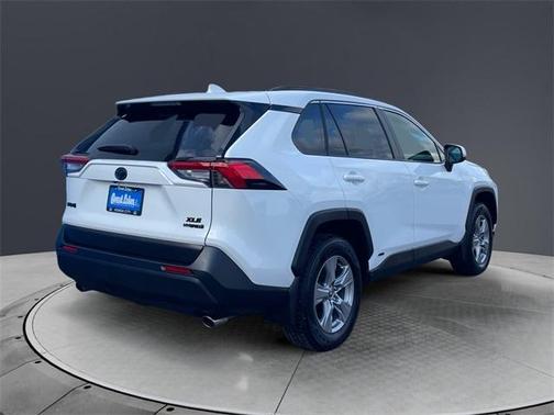 2023 Toyota RAV4 Hybrid XLE