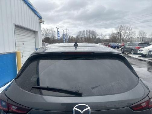 2022 Mazda CX-5 2.5 S Preferred Package