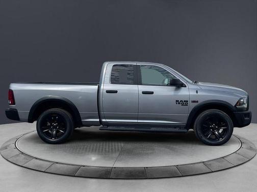 Billet Silver Metallic Clearcoat 2021 RAM 1500 Classic SLT