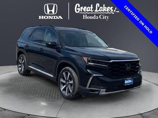 Crystal Black Pearl 2023 Honda Pilot Touring