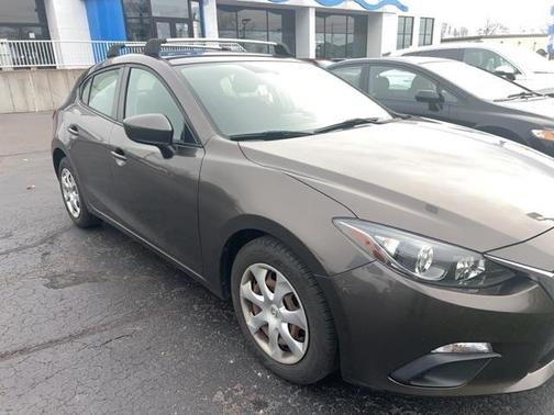 2015 Mazda Mazda3 i Sport