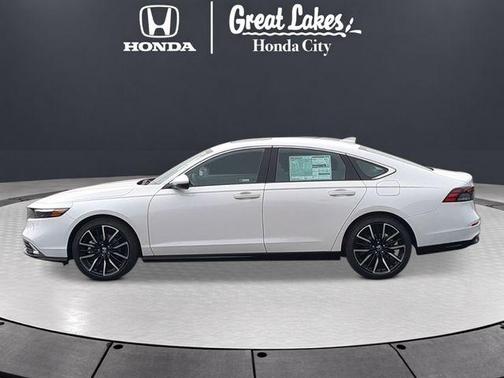 Platinum White Pearl 2026 Honda Accord Hybrid Touring