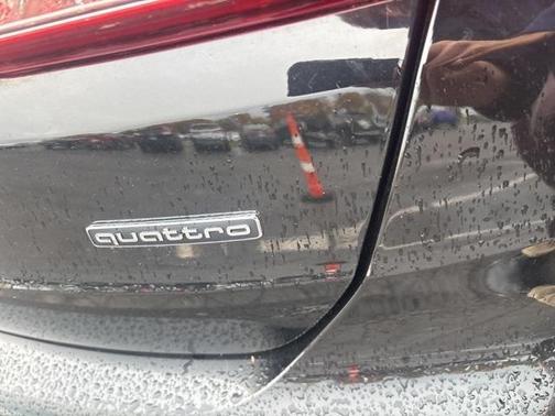 2022 Audi Q3 45 S line Premium