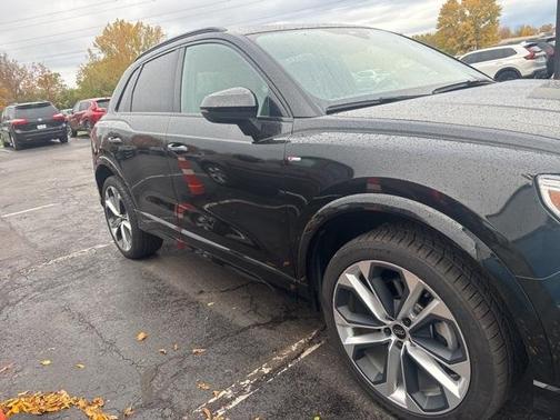 2022 Audi Q3 45 S line Premium