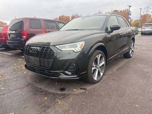 2022 Audi Q3 45 S line Premium