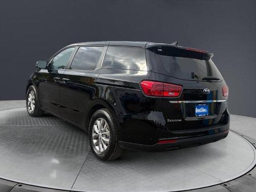 Aurora Black 2020 Kia Sedona LX