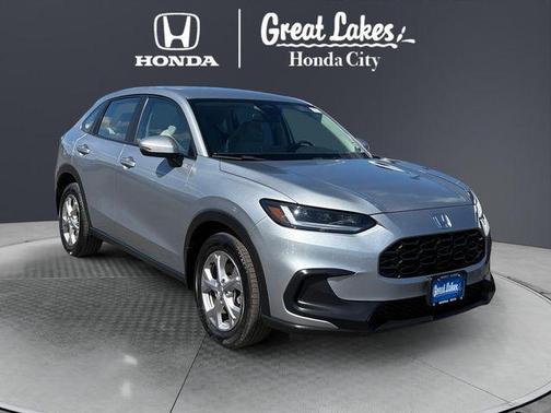 Lunar Silver Metallic 2025 Honda HR-V LX