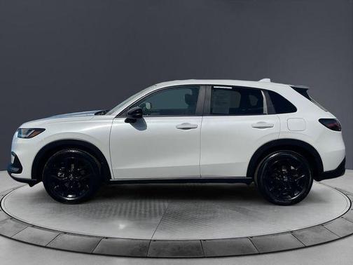 Platinum White Pearl 2025 Honda HR-V Sport