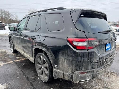2023 Honda Pilot Sport